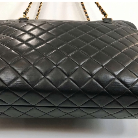 CHANEL Matelasse Handbag vintage FRANCE Exceptional Authentic Chain Blk Leather - Picture 11 of 17